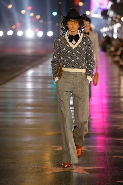 Look 106